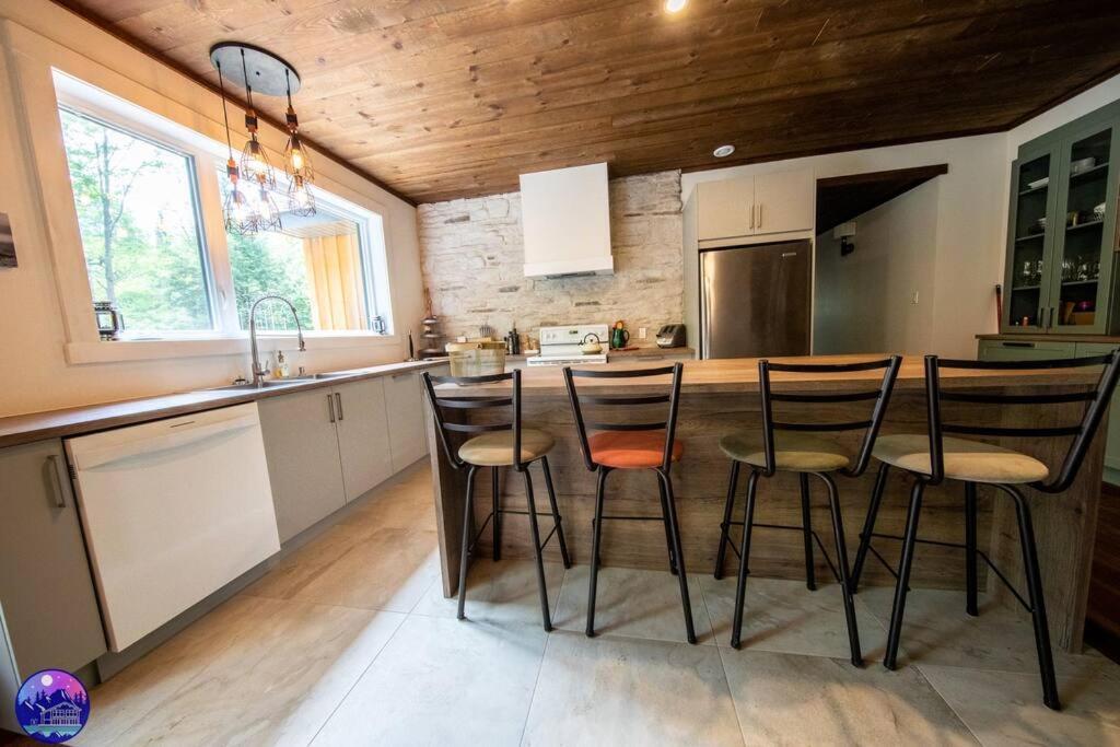Chalet Deschamps- SPA- Chien accepté- Nature- Estrie Mansonville Exterior foto